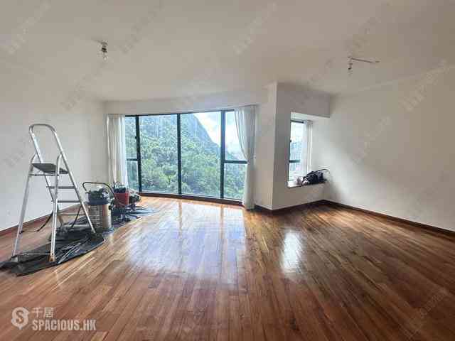 Mid Levels Central - Hillsborough Court 01