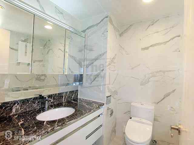 Mid Levels Central - Clovelly Court 04