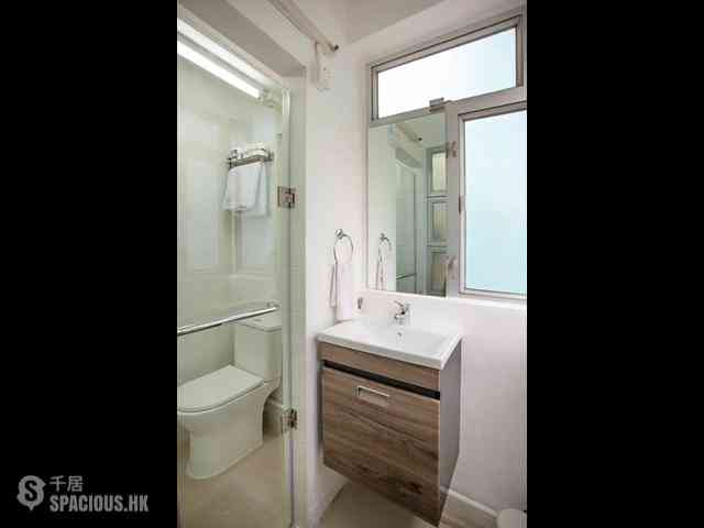 Sai Ying Pun - 21-23, Kwai Heung Street 02
