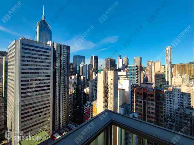 Wan Chai - The Avenue Phase 2 Block 3 03