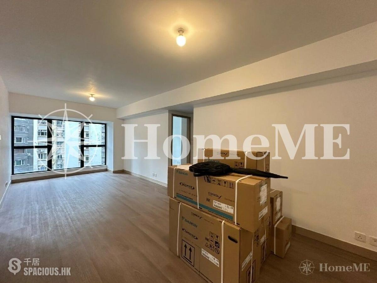 Mid Levels Central - 62B, Robinson Road 01