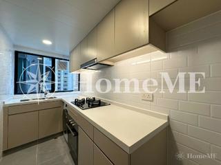 Mid Levels Central - 62B, Robinson Road 06