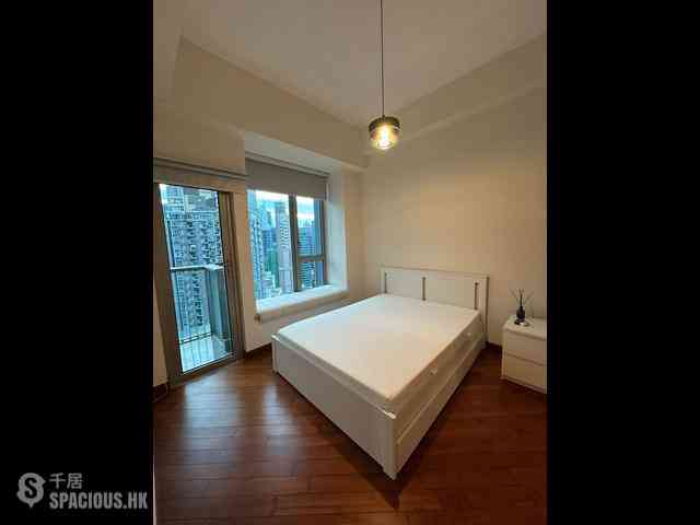 Wan Chai - The Avenue Phase 1 04