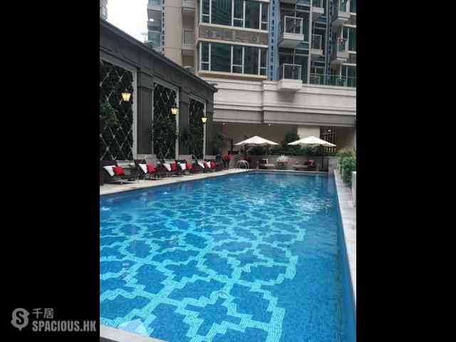 Wan Chai - The Avenue Phase 1 08
