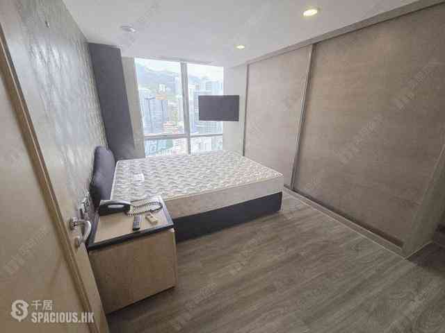 Wan Chai - Convention Plaza Apartments 07