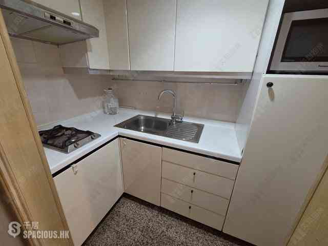 Wan Chai - Convention Plaza Apartments 10