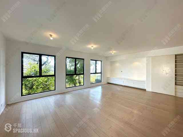 The Peak - Strawberry Hill 06