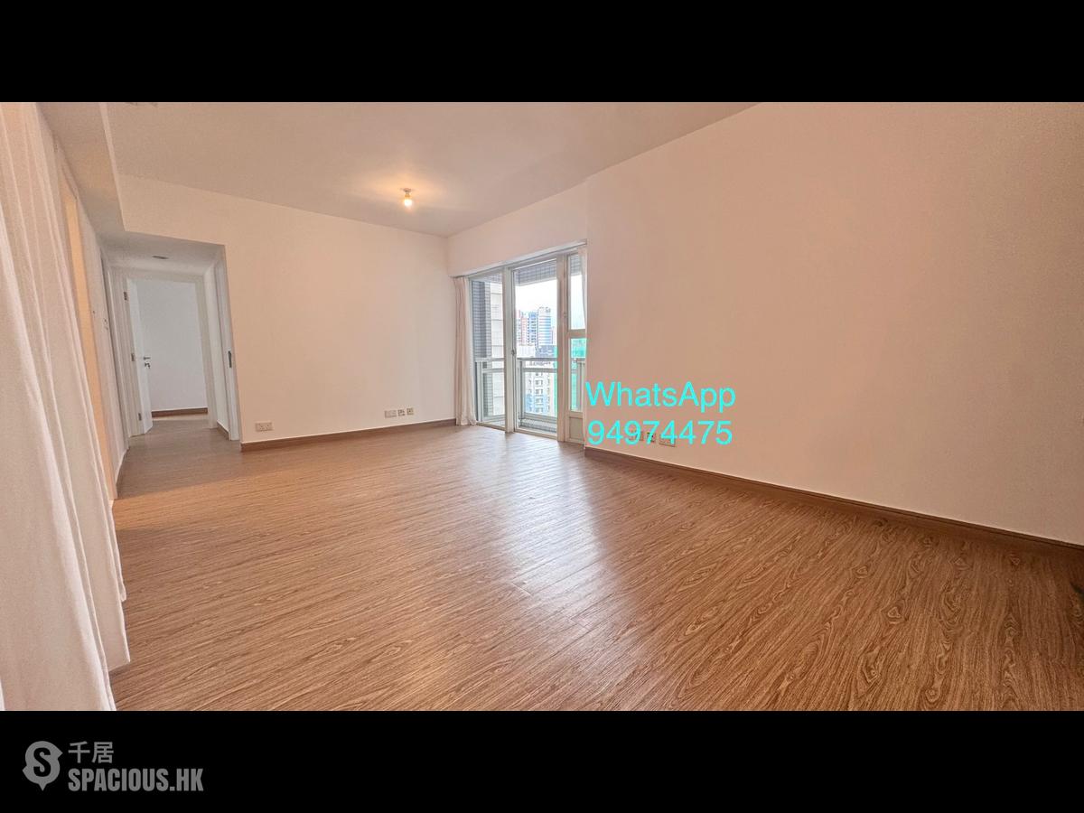 Soho - Centrestage 01