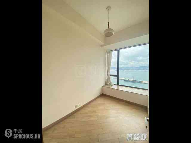 Shek Tong Tsui - Harbour One 02