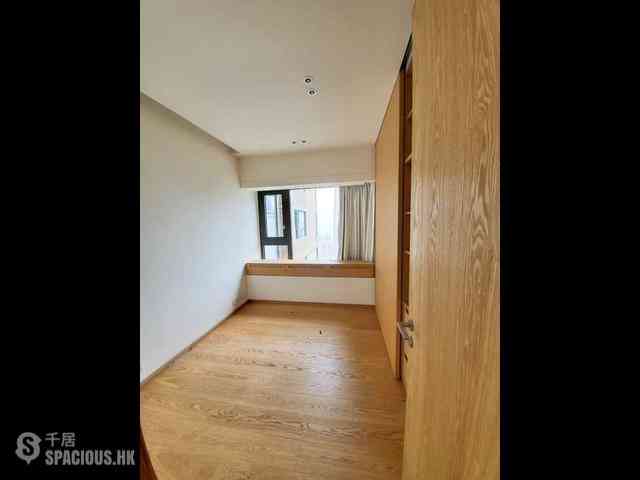 Mid Levels Central - Tavistock II 12