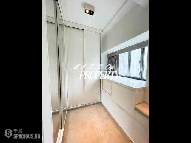 Mid Levels Central - The Rednaxela 05
