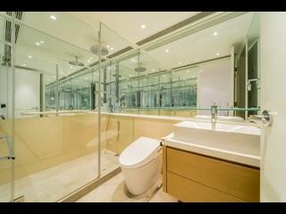 Wan Chai - Convention Plaza Apartments 15