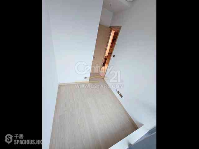 Sai Ying Pun - Upper Manor 10