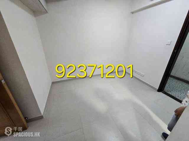 Wan Chai - Fu Yuen Building 03