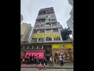 Wan Chai - Fu Yuen Building 09
