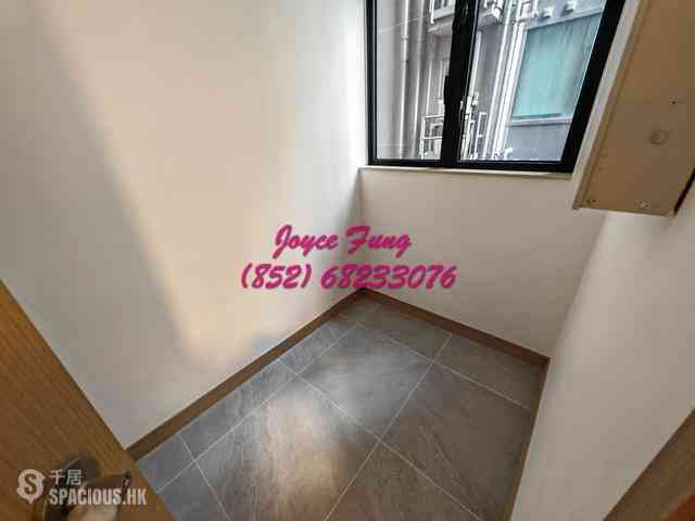 Mid Levels Central - 62B, Robinson Road 15