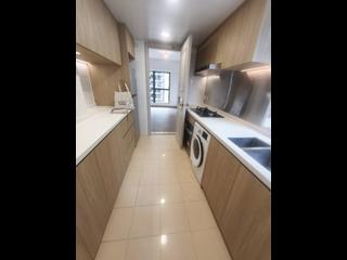 Mid Levels Central - 62B, Robinson Road 03