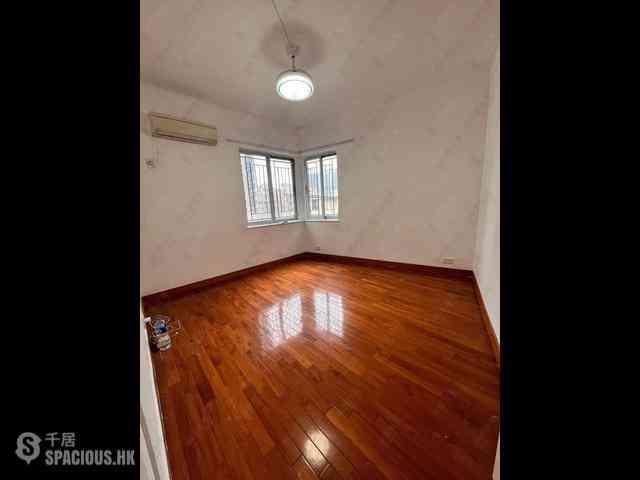 Mid Levels Central - Hong Lok Mansion 04
