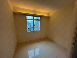 Mid Levels Central - On Fung Building 02