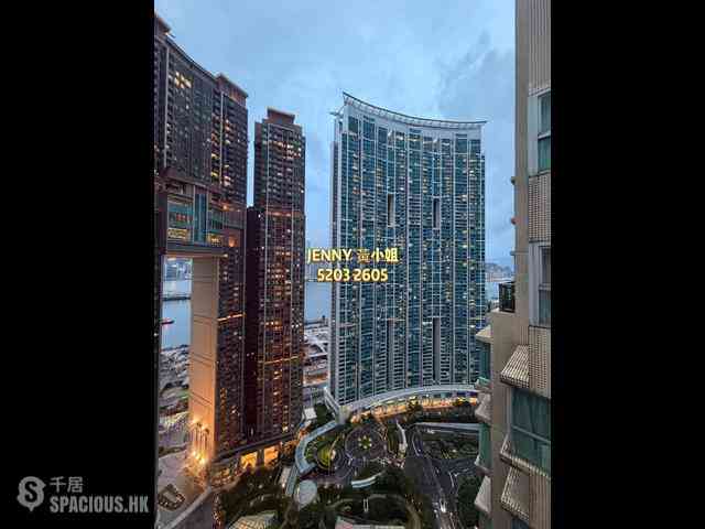 West Kowloon - The Waterfront 01