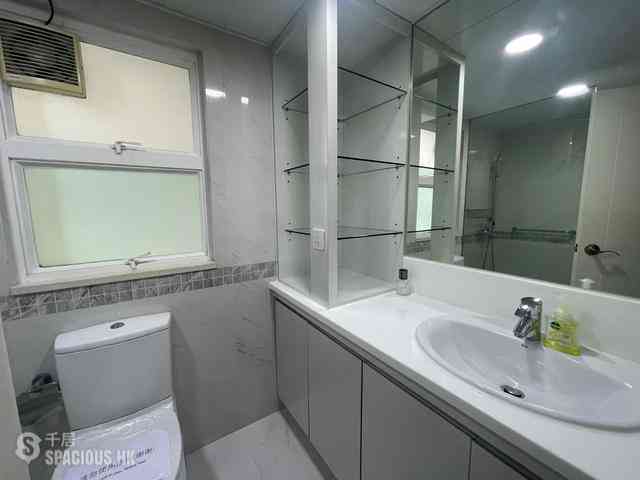 Mid Levels Central - Goldwin Heights 09