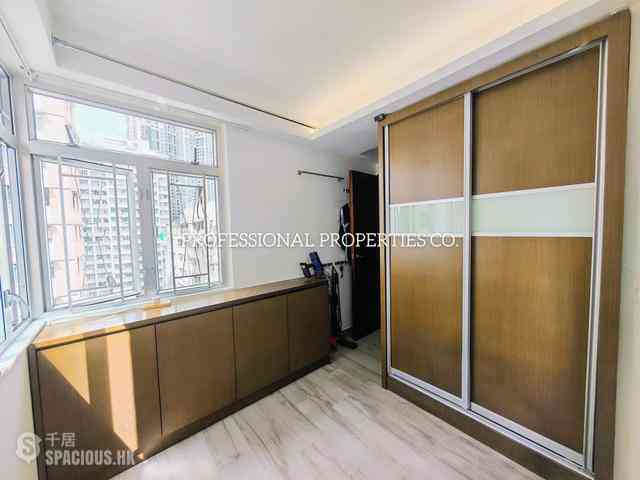 Kennedy Town - Pearl Court 03