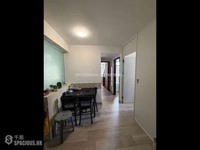 Kennedy Town - Pearl Court 08