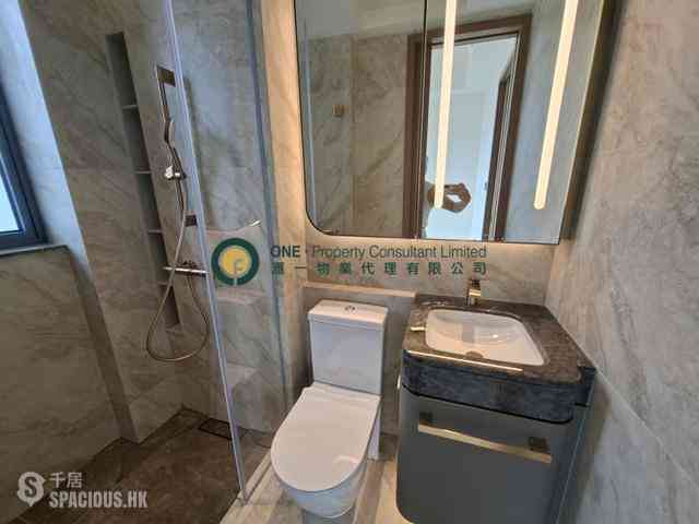 Sai Ying Pun - Des Voeux W Residence 06