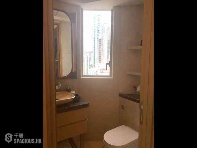 Kennedy Town - Cadogan 07