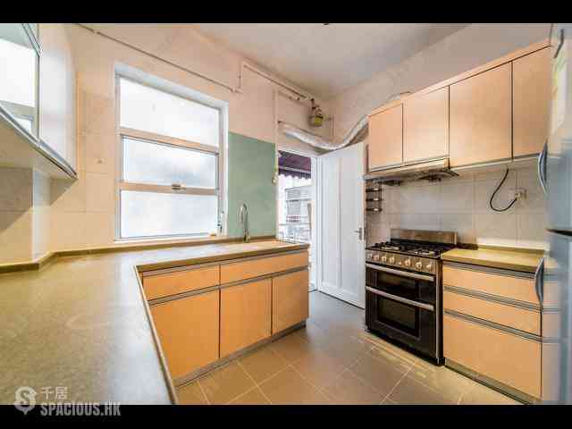Mid Levels Central - Grosvenor House 11