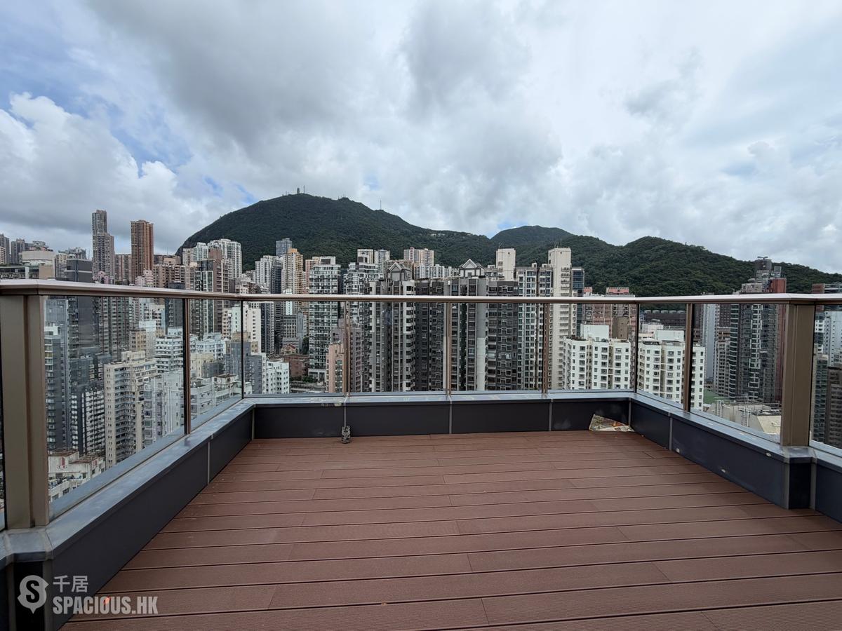 Sai Ying Pun - Des Voeux W Residence 01