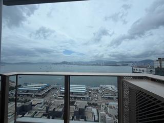 Sai Ying Pun - Des Voeux W Residence 17