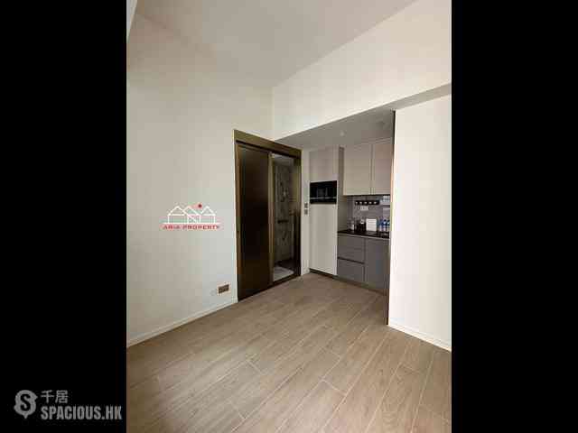 Sai Ying Pun - Des Voeux W Residence 05