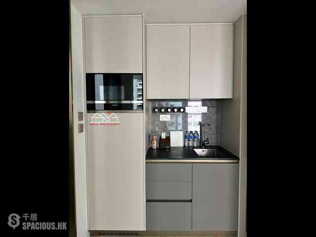 Sai Ying Pun - Des Voeux W Residence 08