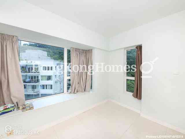 Wan Chai - Royal Court 05