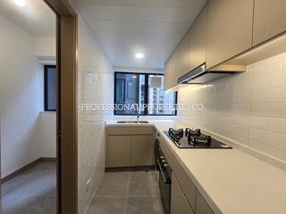 Mid Levels Central - 62B, Robinson Road 08