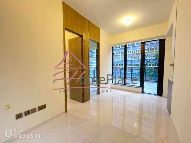 Sai Ying Pun - The Queens 03