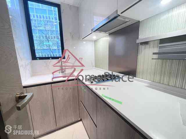 Sai Ying Pun - The Queens 04