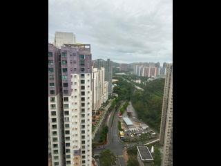Tseung Kwan O - Well On Garden Block 4 06