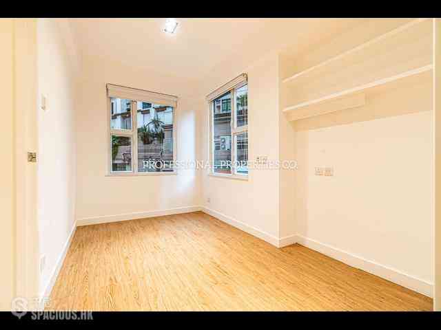 Mid Levels Central - Rich Court 03