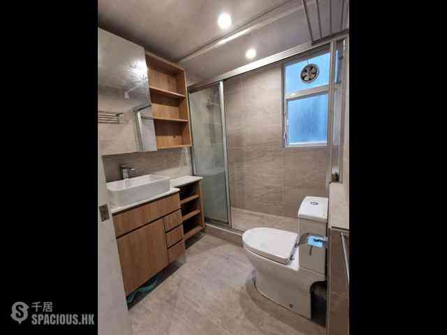 Sai Ying Pun - Lai On Building 04