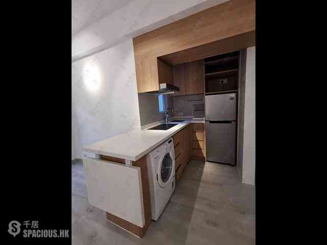 Sai Ying Pun - Lai On Building 05