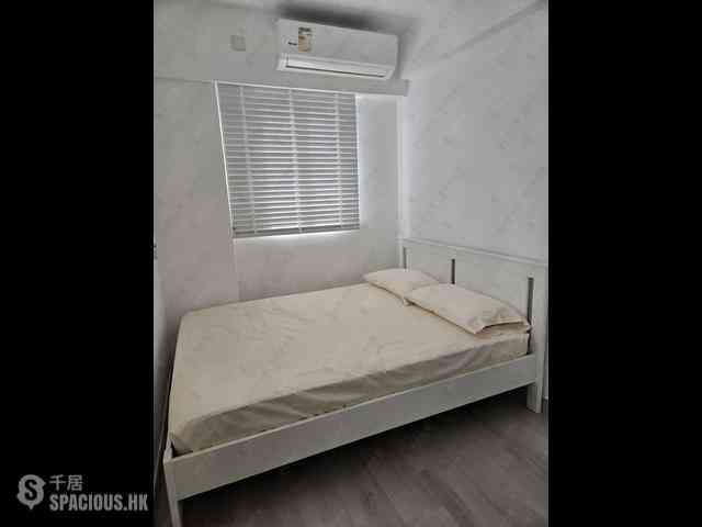 Sai Ying Pun - Lai On Building 07