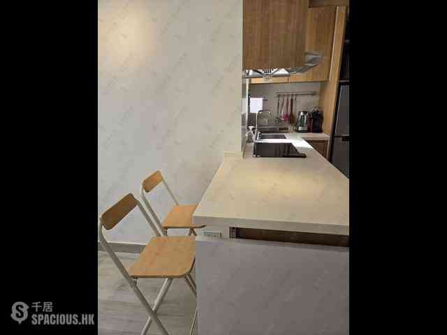 Sai Ying Pun - Lai On Building 10