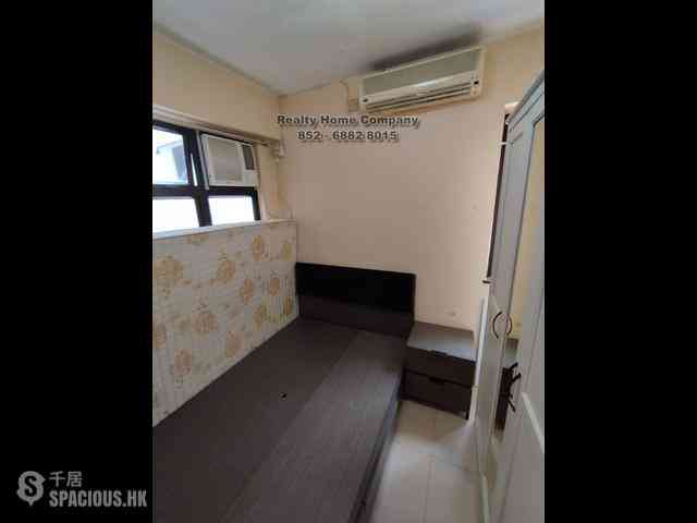 Sai Ying Pun - Tung Cheung Building 03