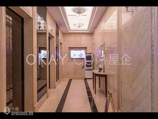 Tai Hang - The Legend 18