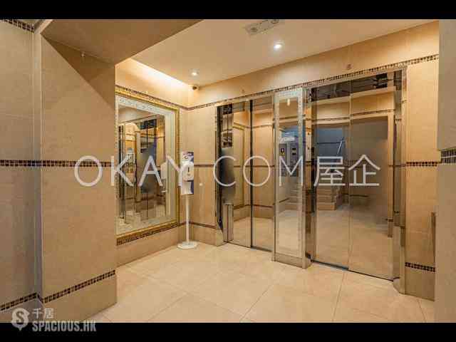 Tai Hang - Swiss Towers 19