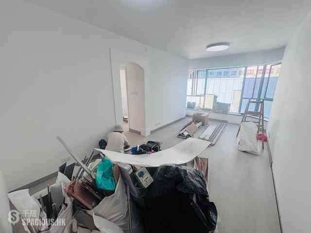 Tsim Sha Tsui - The Victoria Towers 01