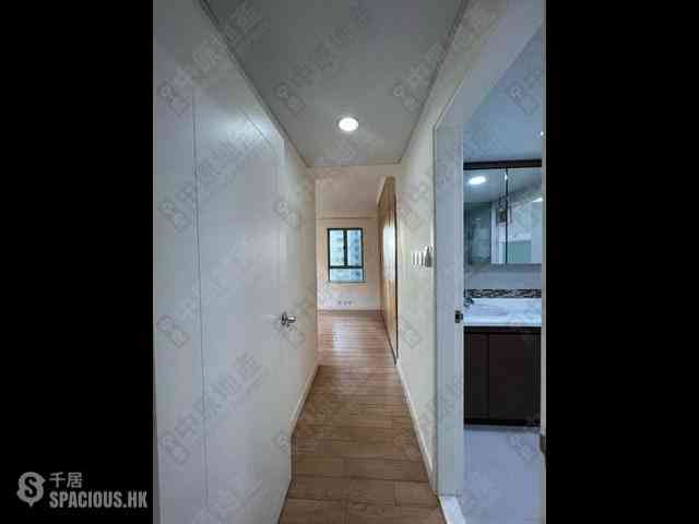 Mid Levels Central - Goldwin Heights 10