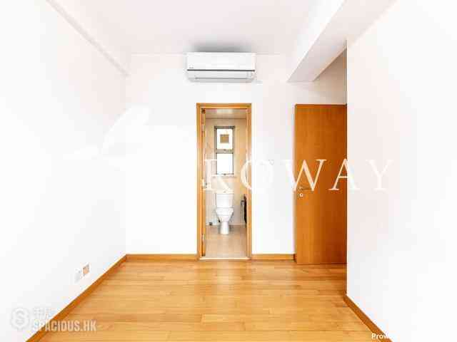 Wan Chai - The Zenith 06